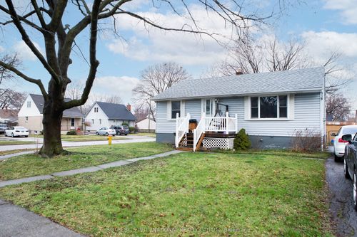 962 Merritt Dr, Windsor, ON, N9B3C5 | Card Image