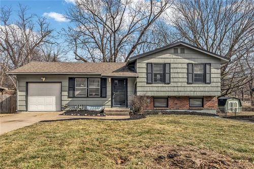 7313 N Avalon St, Kansas City, MO, 64152-2326 | Card Image