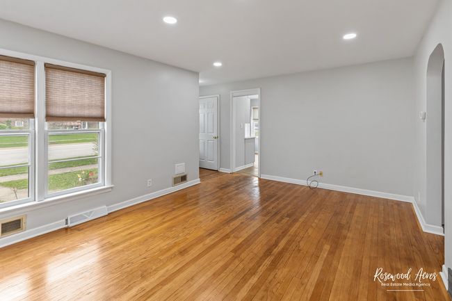 902 W Downer Pl, House other with 2 bedrooms, 2 bathrooms and 1 parking in Aurora IL | Image 4