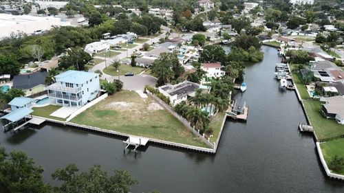 8719 Driftwood Dr, TAMPA, FL, 33615-4413 | Card Image