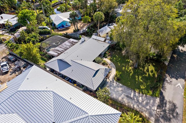 556 Sw Rustic Cir, House other with 3 bedrooms, 2 bathrooms and null parking in Stuart FL | Image 66