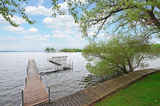 19075 Highland Ave, House other with 2 bedrooms, 1 bathrooms and null parking in Wayzata MN | Image 40