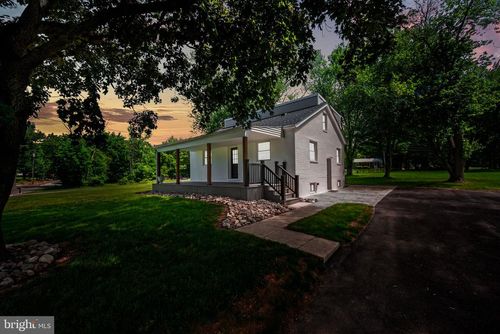 4431 Garnet Mine Rd, UPPER CHICHESTER, PA, 19061-2052 | Card Image