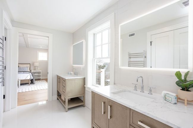 10 Stimpson St, House other with 5 bedrooms, 7 bathrooms and 4 parking in Middletown RI | Image 21