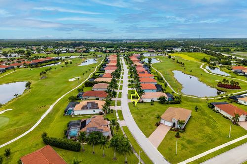 18709 Lake Hammock Dr, NAPLES, FL, 34114-9022 | Card Image