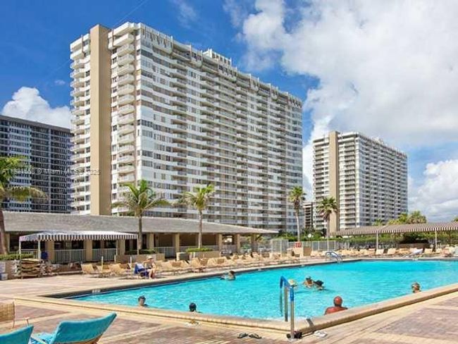 APT-5C - 1985 S Ocean Dr, Condo with 1 bedrooms, 2 bathrooms and null parking in Hallandale Beach FL | Image 27