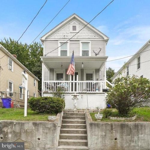 213 W B St, BRUNSWICK, MD, 21716-1126 | Card Image