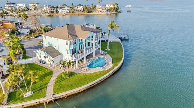11000 8 Th St E, House other with 4 bedrooms, 5 bathrooms and null parking in Treasure Island FL | Image 53