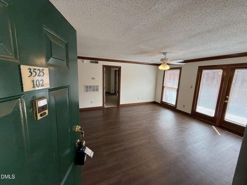 102-3525 Ivy Commons Dr, Raleigh, NC, 27606-3081 | Card Image