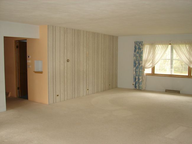 522 Russell Ave, House other with 3 bedrooms, 3 bathrooms and 6 parking in Winthrop Harbor IL | Image 6