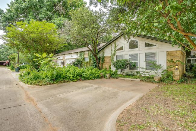 512 N Parkridge Dr, House other with 4 bedrooms, 3 bathrooms and null parking in Mansfield TX | Image 4