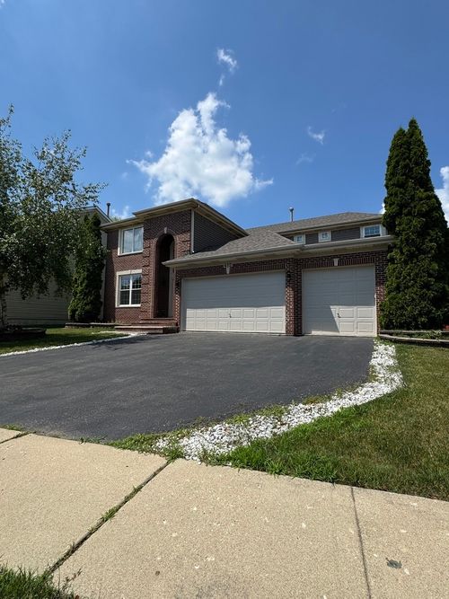 412 Merry Oaks Rd, Streamwood, IL, 60107-2192 | Card Image