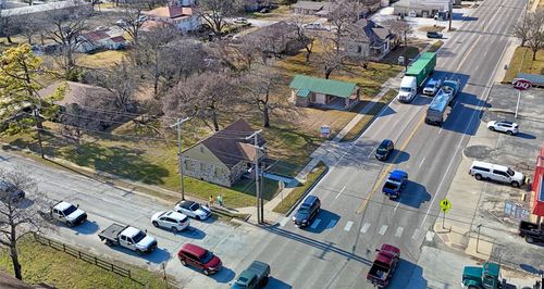 408 S Broad St, Saint Jo, TX, 76265 | Card Image