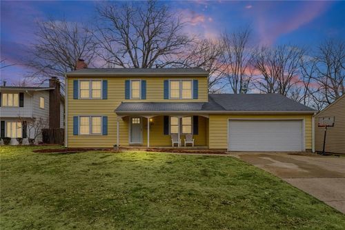 62 Woodhill Ct, Decatur, IL, 62521-5540 | Card Image