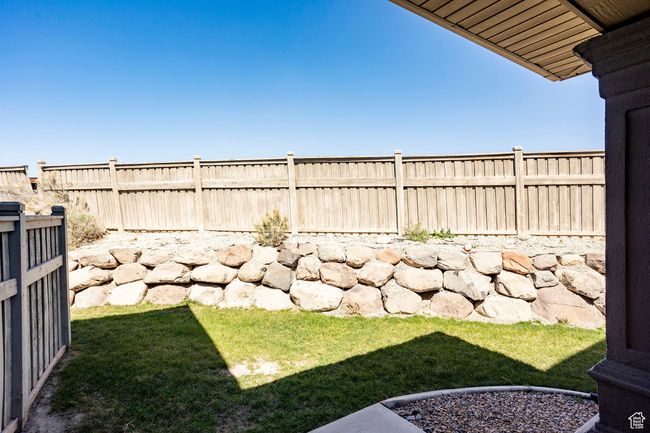 4043 E Oakland Hills Dr, Townhouse with 4 bedrooms, 4 bathrooms and 2 parking in Eagle Mountain UT | Image 33