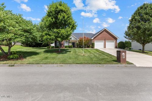 147 Pembrooke Cir, Jonesborough, TN, 37659-3265 | Card Image