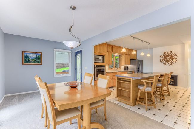 Dining/Kitchen | Image 11