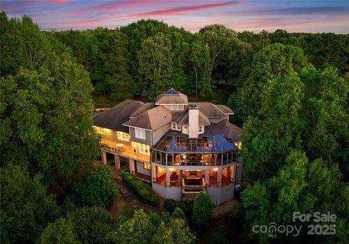 10310 Wildlife Rd, Charlotte, NC, 28278-6813 | Card Image