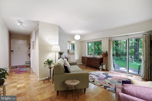 m-3-10607 Montrose Ave, BETHESDA, MD, 20814-4218 | Card Image
