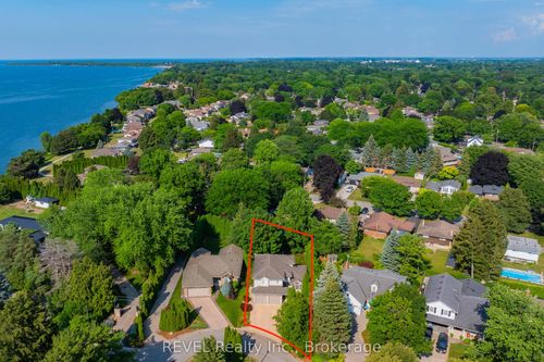80 October Dr, Saint Catharines, ON, L2N6J6 | Card Image