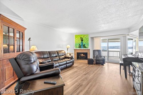 202-1731 Cliffs Lndg, Ypsilanti, MI, 48198-7329 | Card Image