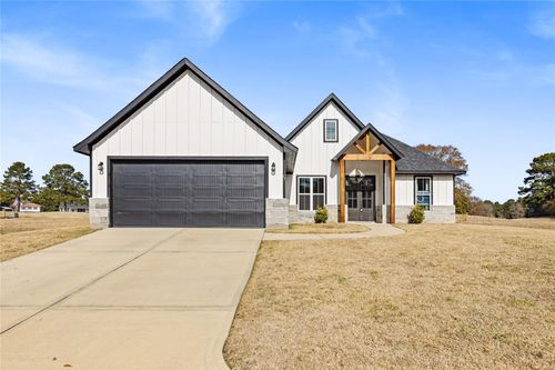 67 Westwood Dr E, Trinity, TX, 75862-8910 | Card Image
