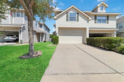 25242 Finchgrove Lane, Home with 3 bedrooms, 2 bathrooms and null parking in Katy TX | Image 1