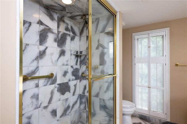 APT-7 - 2769 Peachtree Rd Ne, Condo with 2 bedrooms, 2 bathrooms and 2 parking in Atlanta GA | Image 22