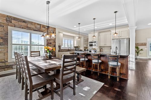 251 Old Shelbyville Hwy, Tullahoma, TN, 37388-4702 | Card Image