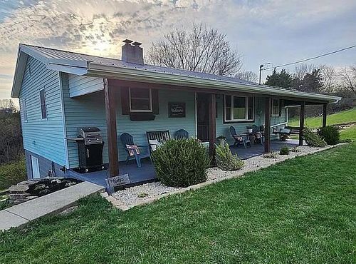 12740 Bakerfield Rd, Alexandria, KY, 41001-8002 | Card Image