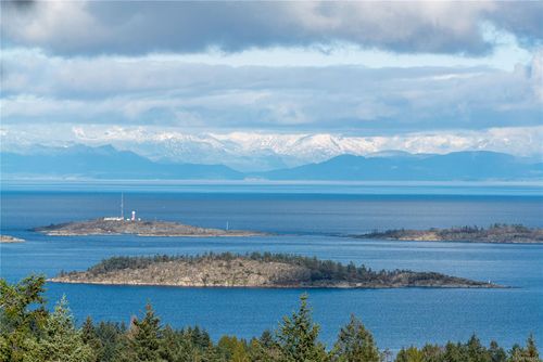 7297 Aulds Rd, Lantzville, BC, V0R2H0 | Card Image