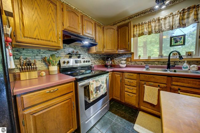 3721 W 18 Rd, House other with 4 bedrooms, 1 bathrooms and null parking in Mesick MI | Image 11