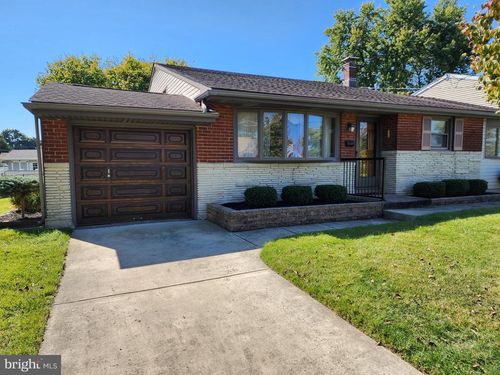 18 Belmont Rd, BELLMAWR, NJ, 08031-1110 | Card Image