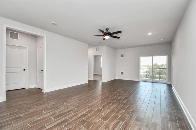 APT-3405 - 6804 Westview Dr, Condo with 2 bedrooms, 2 bathrooms and 1 parking in Houston TX | Image 8