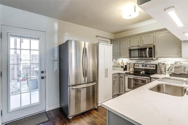 32 Abbey Rd, Condo with 2 bedrooms, 2 bathrooms and null parking in Euless TX | Image 16