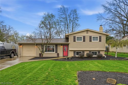 3890 Morley Drive, Kent, OH, 44240 | Card Image