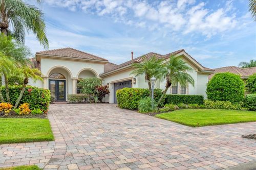 7024 Brier Creek Ct, LAKEWOOD RANCH, FL, 34202-4213 | Card Image