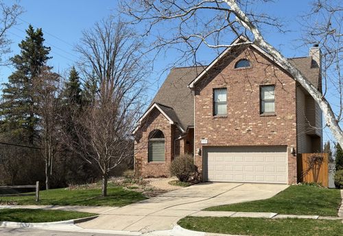 2036 Suffolk Ave, Ann Arbor, MI, 48103-5022 | Card Image