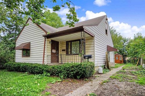 2718 Welch Ave, Niagara Falls, NY, 14303-2036 | Card Image