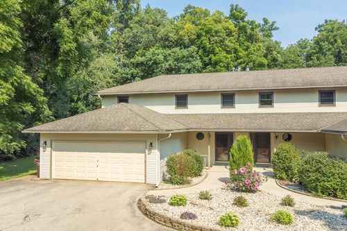 126 N Lapham Peak Road, Delafield, WI, 53018 | Card Image