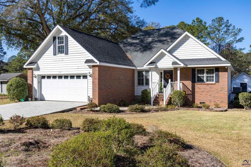 132 Valhalla Rd, Cordele, GA, 31015-9364 | Card Image