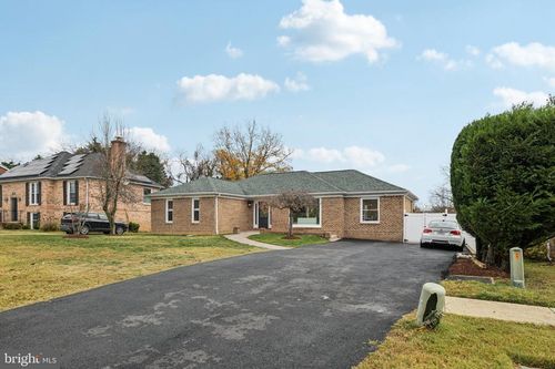 7500 Oxon Hill Rd, OXON HILL, MD, 20745-1560 | Card Image