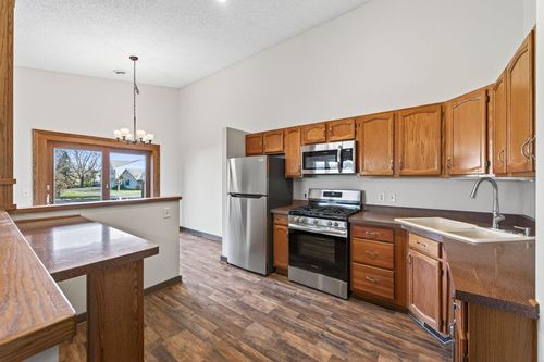 3691 Gershwin Ln N, Oakdale, MN, 55128-2938 | Card Image