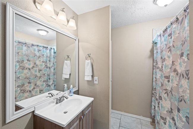Hall Restroom | Image 11