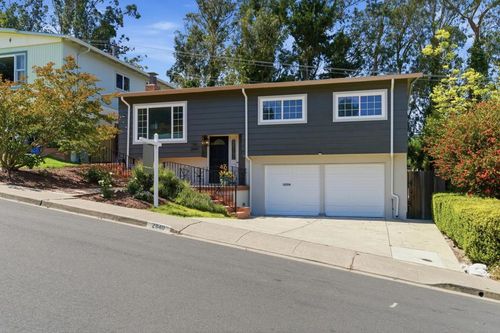 2840 Evergreen Dr, San Bruno, CA, 94066-1722 | Card Image