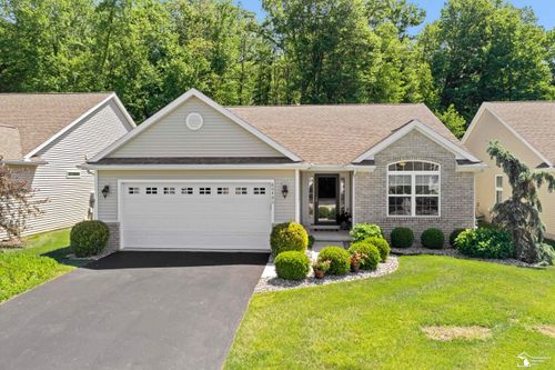8046 Timber Wood Ln, Temperance, MI, 48182-4000 | Card Image