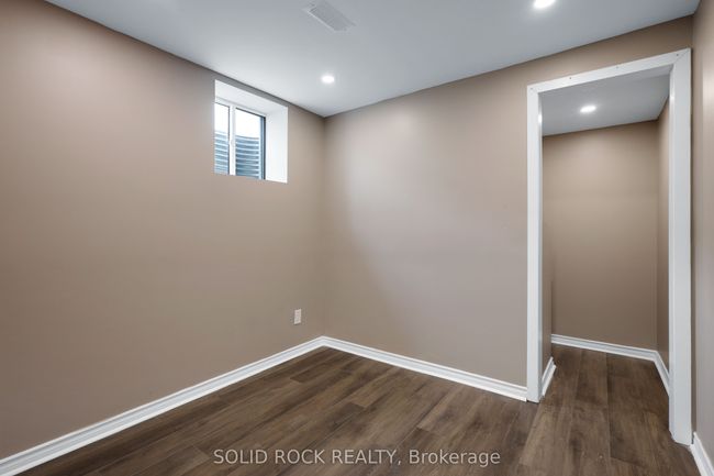 143 Bartonia Cir, House other with 5 bedrooms, 4 bathrooms and 4 parking in Orléans ON | Image 33