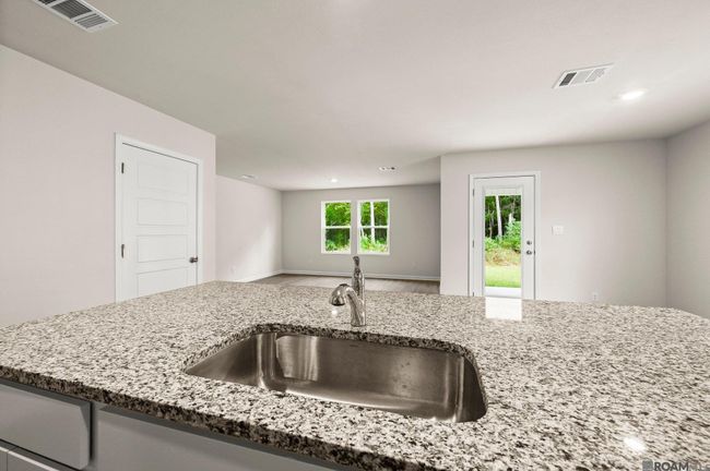 12883 Bayleaf Dr, House other with 4 bedrooms, 2 bathrooms and 2 parking in Denham Springs LA | Image 12