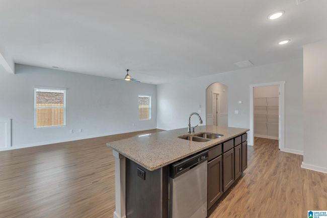 8064 Kimbrell Station Loop, House other with 4 bedrooms, 3 bathrooms and null parking in MCCALLA AL | Image 8