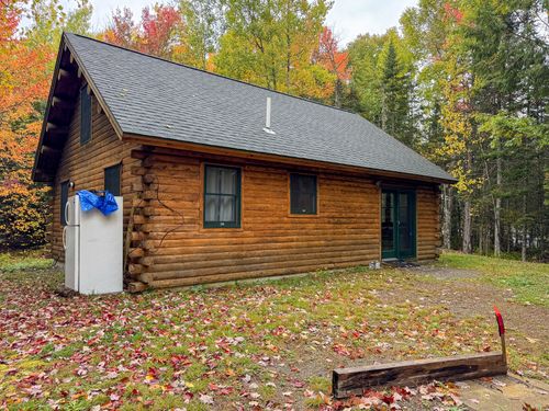 264 Taylor Street, Lincoln, ME, 04457 | Card Image